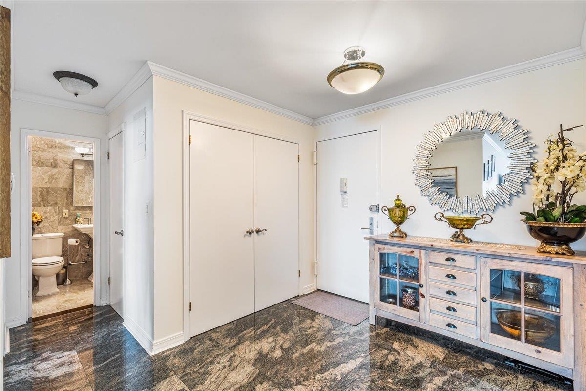 Coop 215  Queens, NY 11360, MLS-891979-11