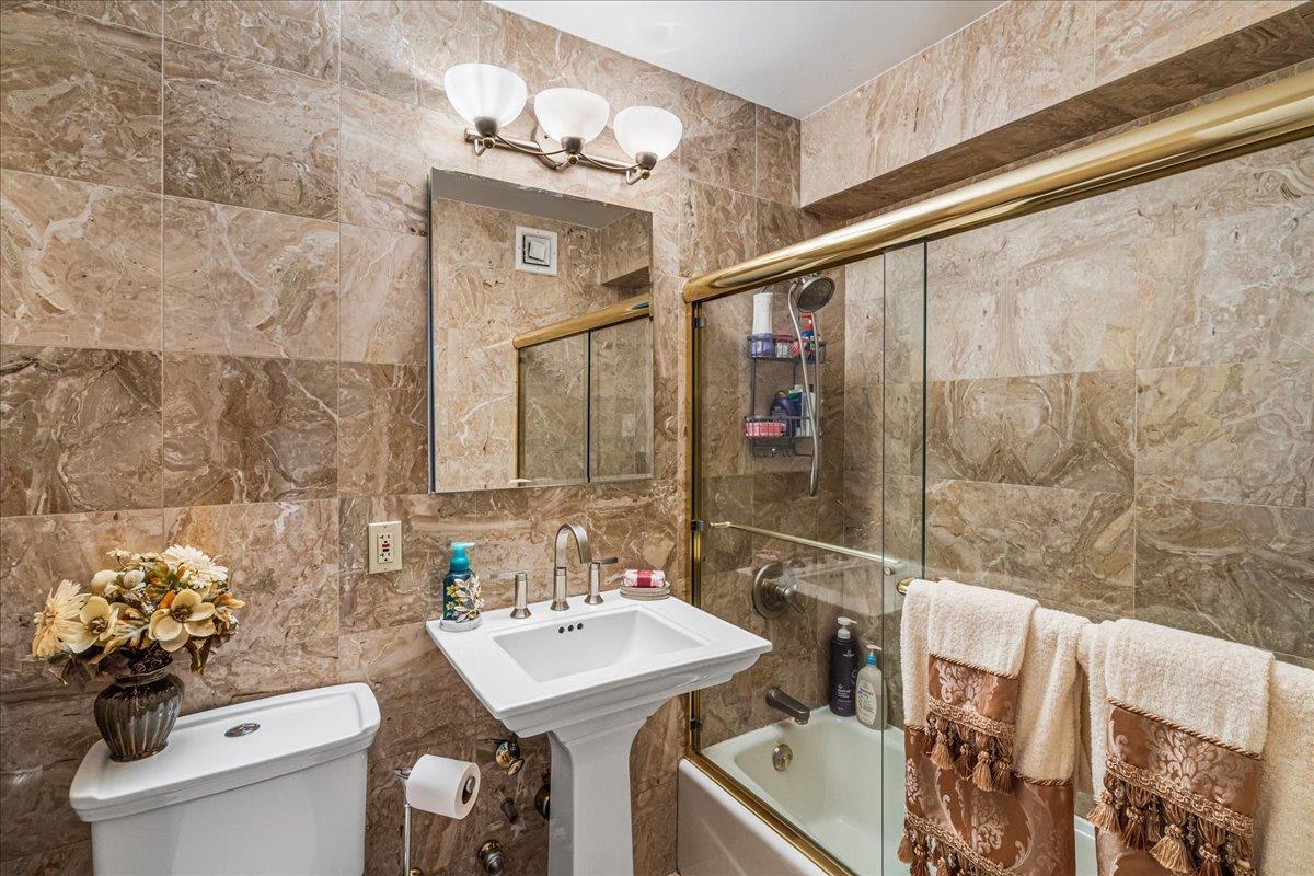 Coop 215  Queens, NY 11360, MLS-891979-13