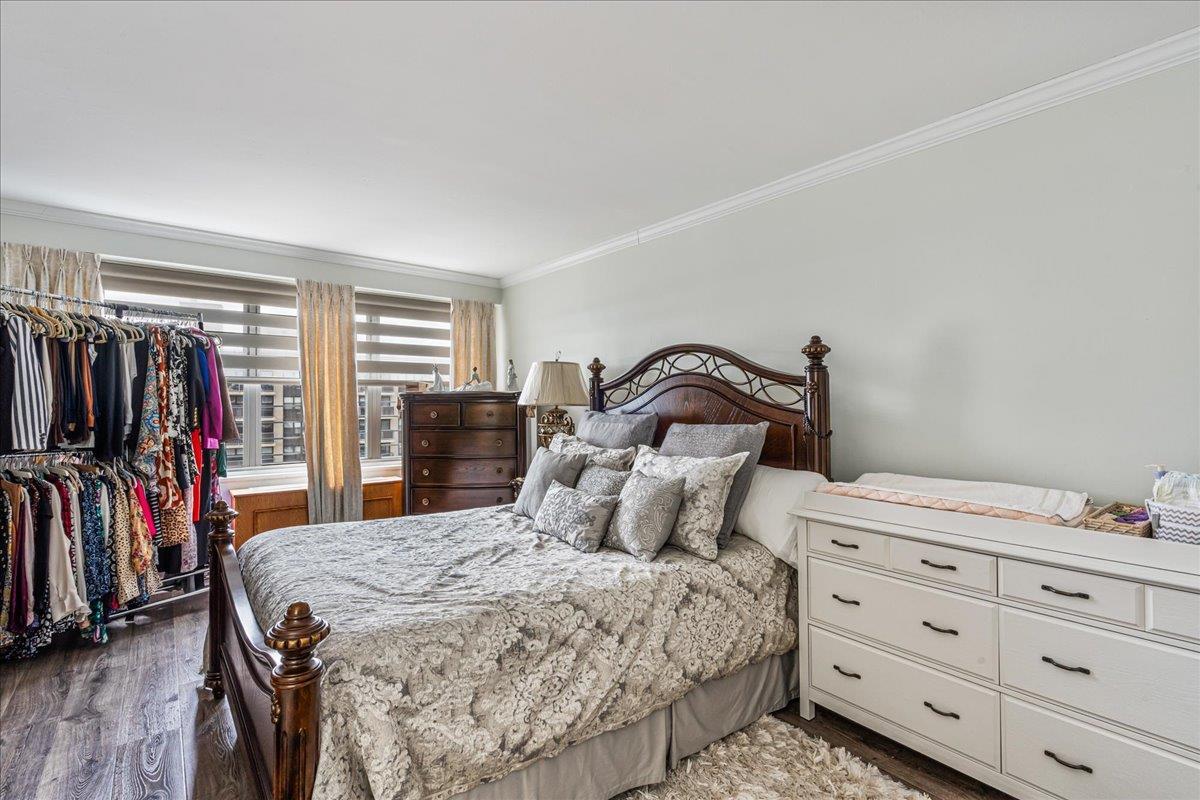 Coop 215  Queens, NY 11360, MLS-891979-14