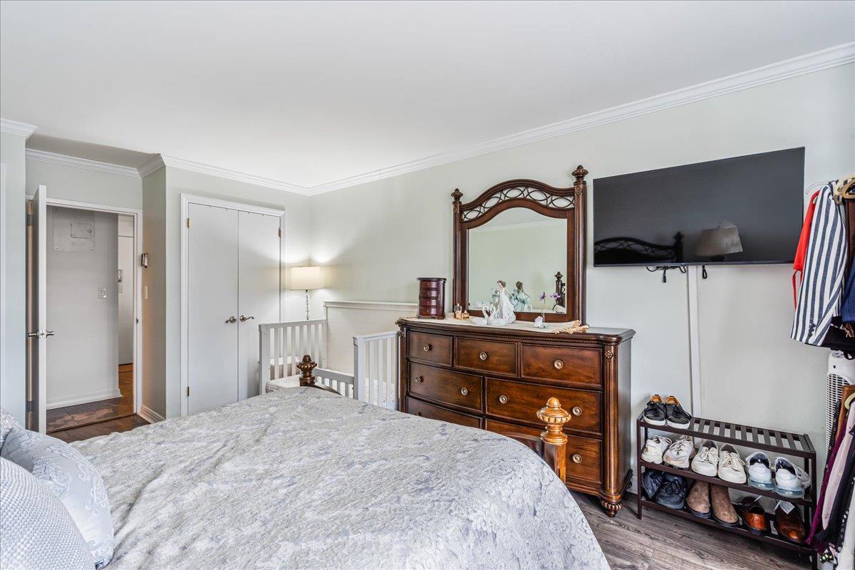 Coop 215  Queens, NY 11360, MLS-891979-16