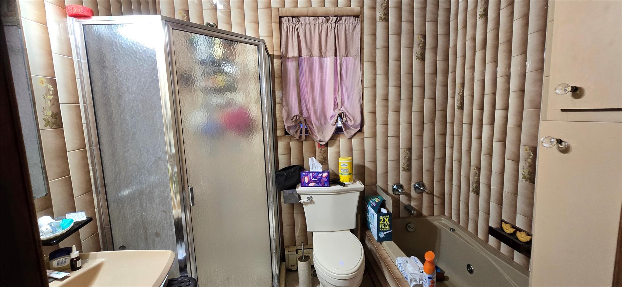 Single Family Spencer  Nassau County, NY 11563, MLS-891989-10