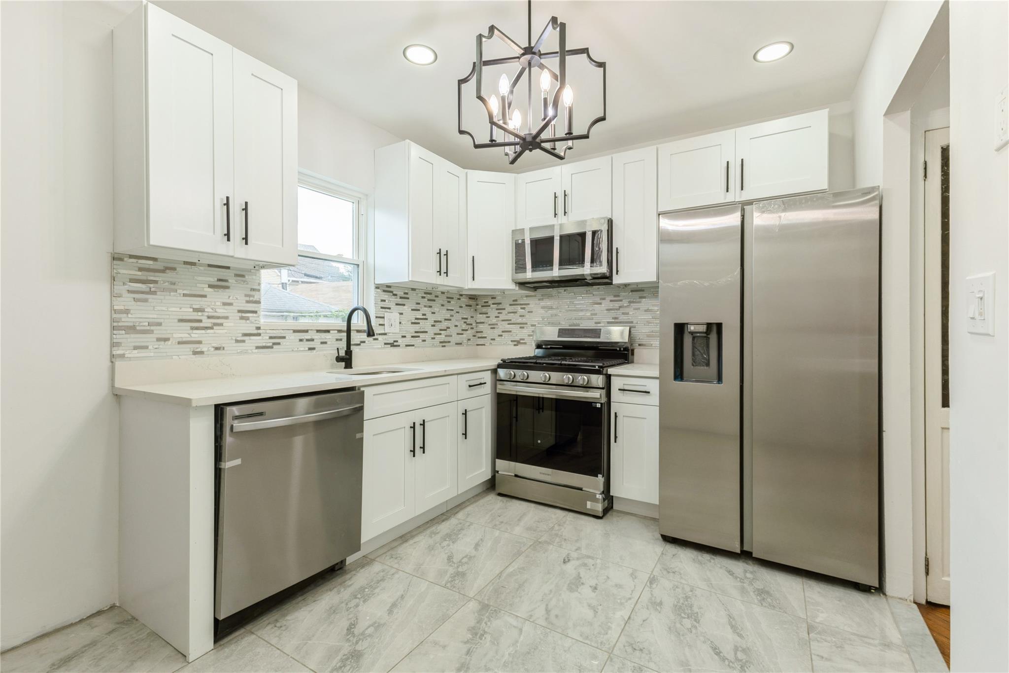 Single Family 38th  Brooklyn, NY 11203, MLS-891995-6