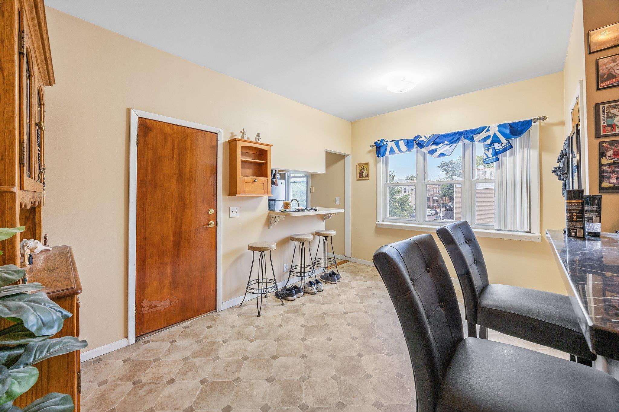 Single Family 59th  Queens, NY 11378, MLS-891996-13