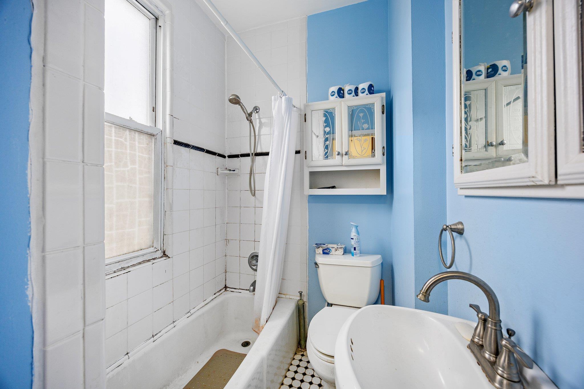 Single Family 59th  Queens, NY 11378, MLS-891996-15