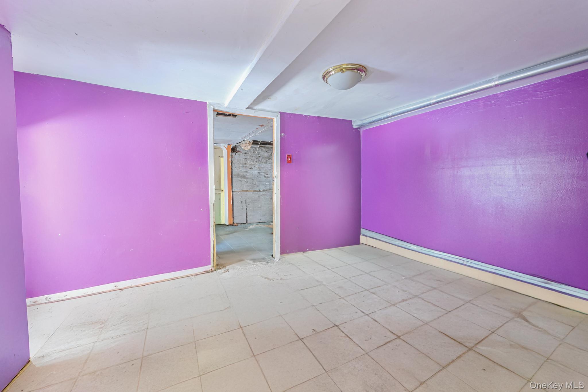 Single Family 30th  Queens, NY 11102, MLS-891998-18