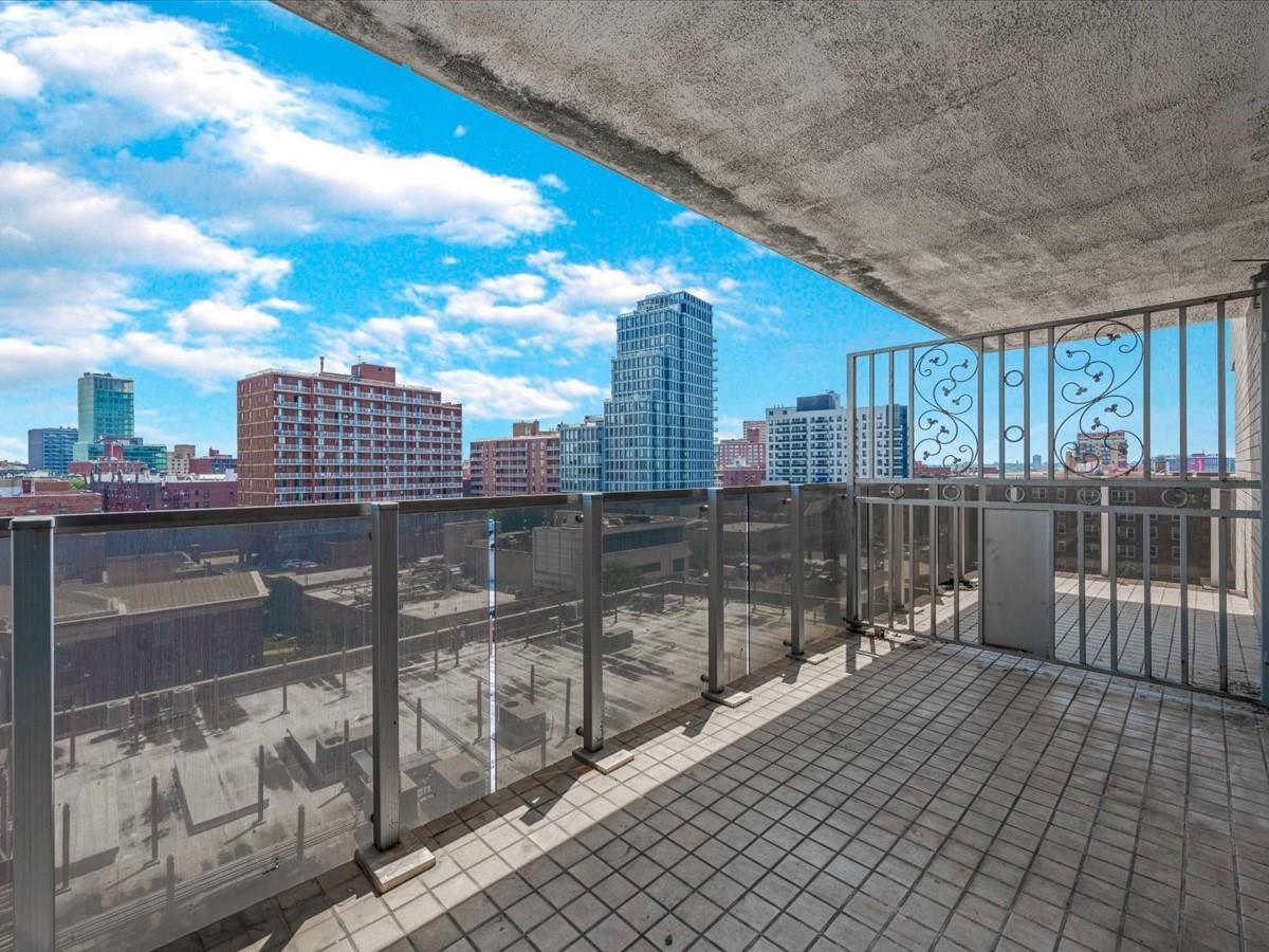 Condo Sanford  Queens, NY 11355, MLS-892005-9
