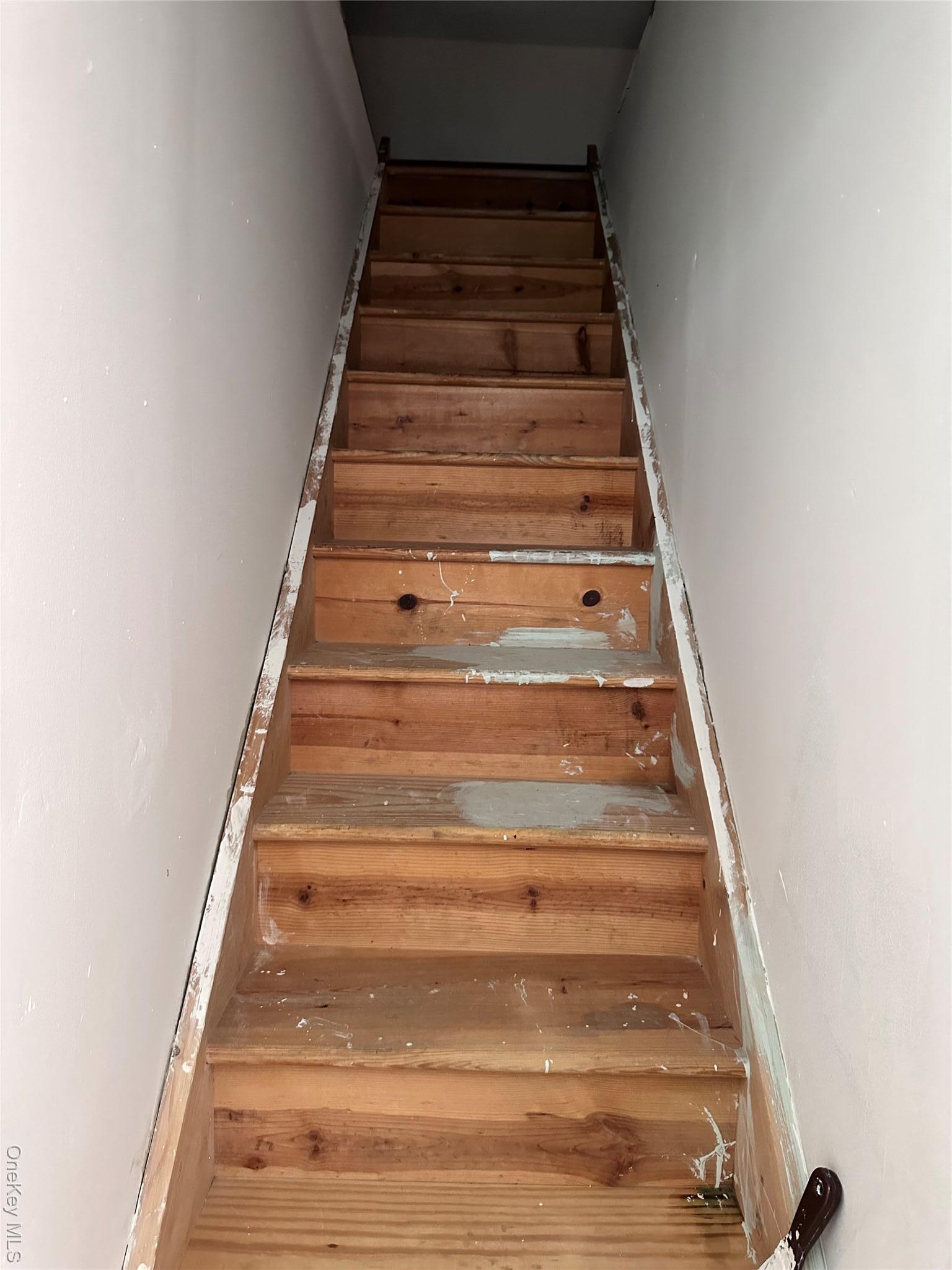 Single Family Roger Westchester County, NY 10707, MLS-892006-13