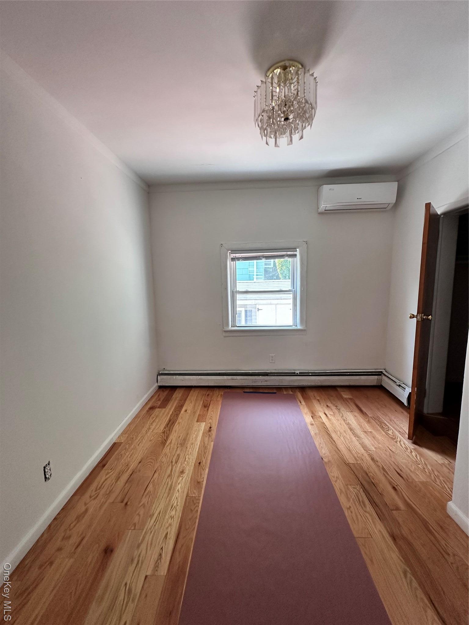 Single Family Roger Westchester County, NY 10707, MLS-892006-14