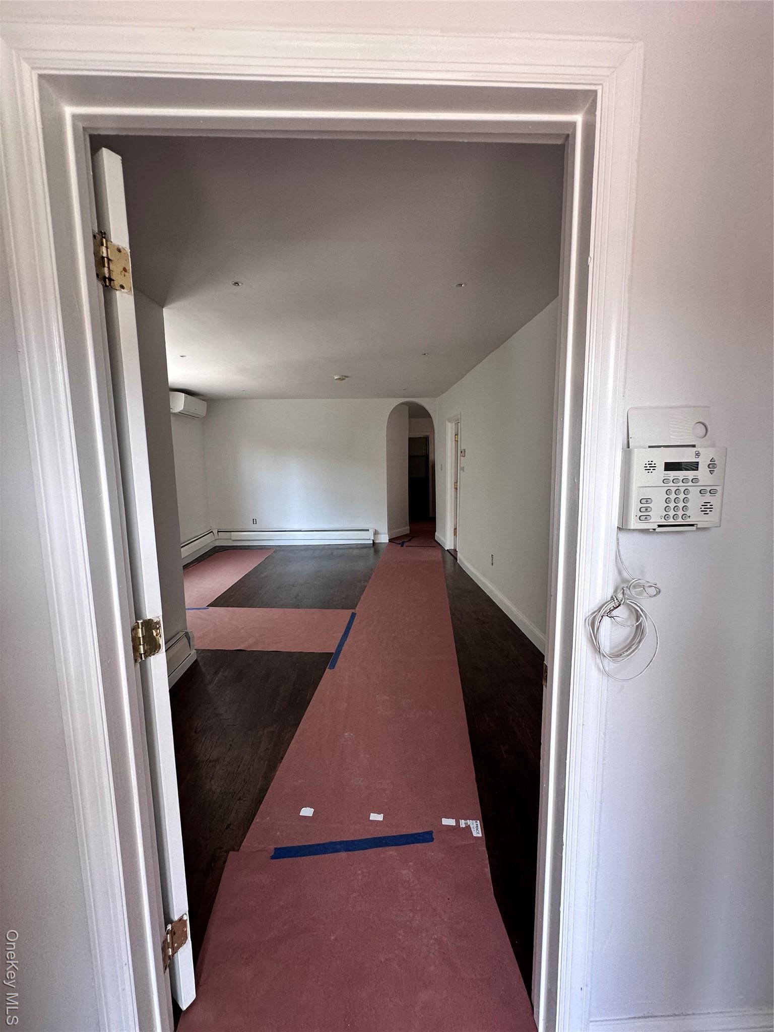 Single Family Roger Westchester County, NY 10707, MLS-892006-24