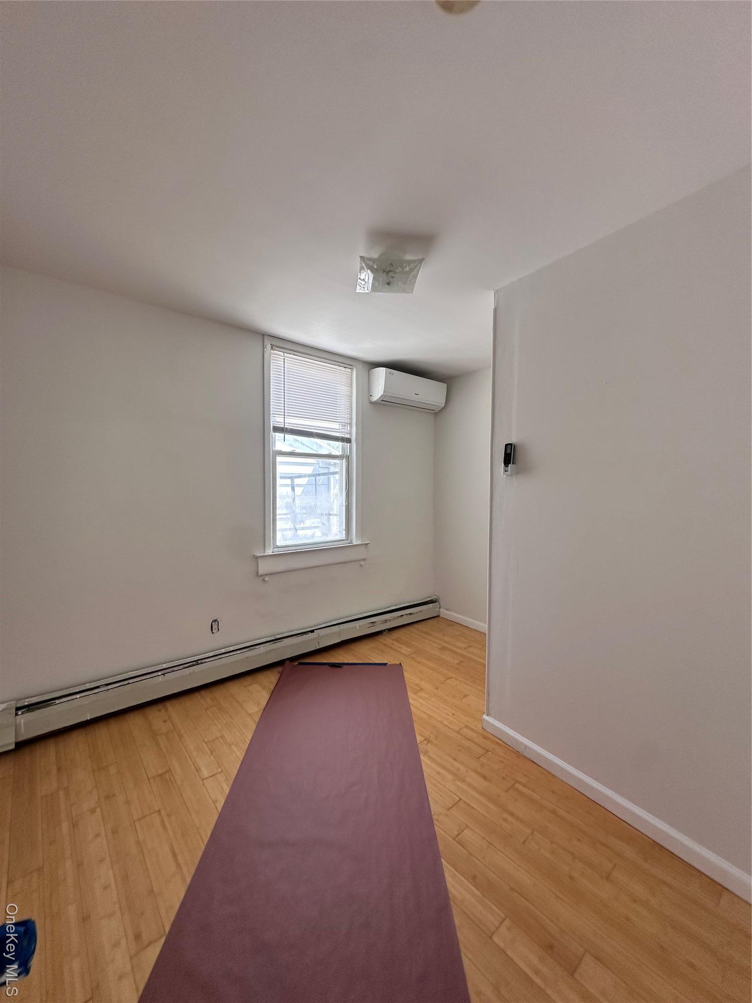 Single Family Roger Westchester County, NY 10707, MLS-892006-4