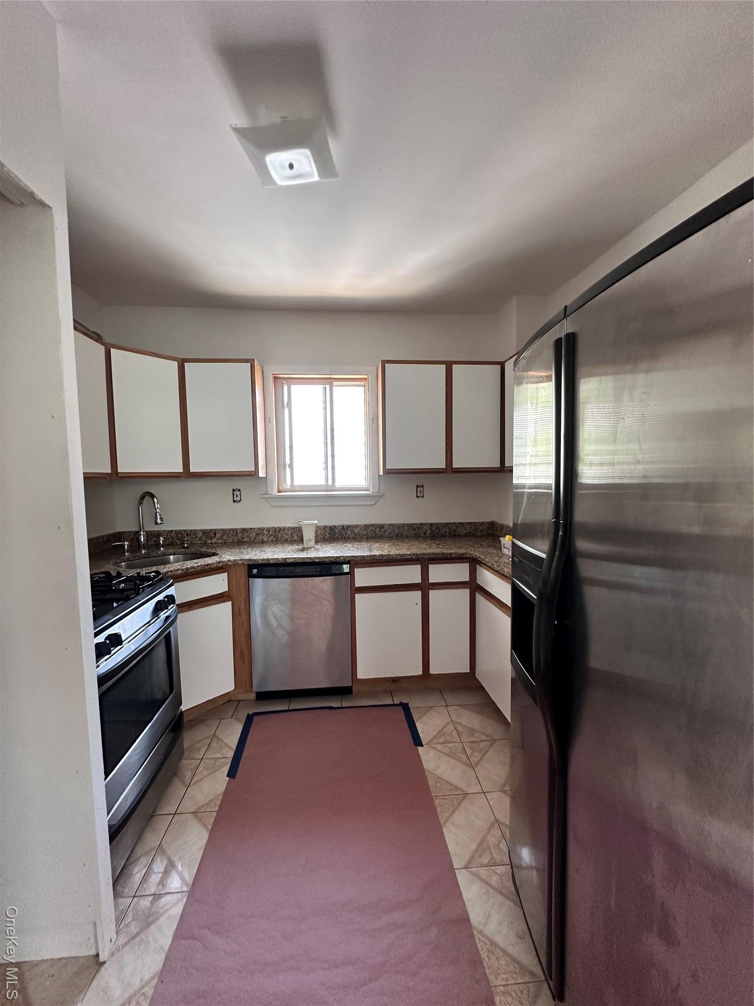 Single Family Roger Westchester County, NY 10707, MLS-892006-5