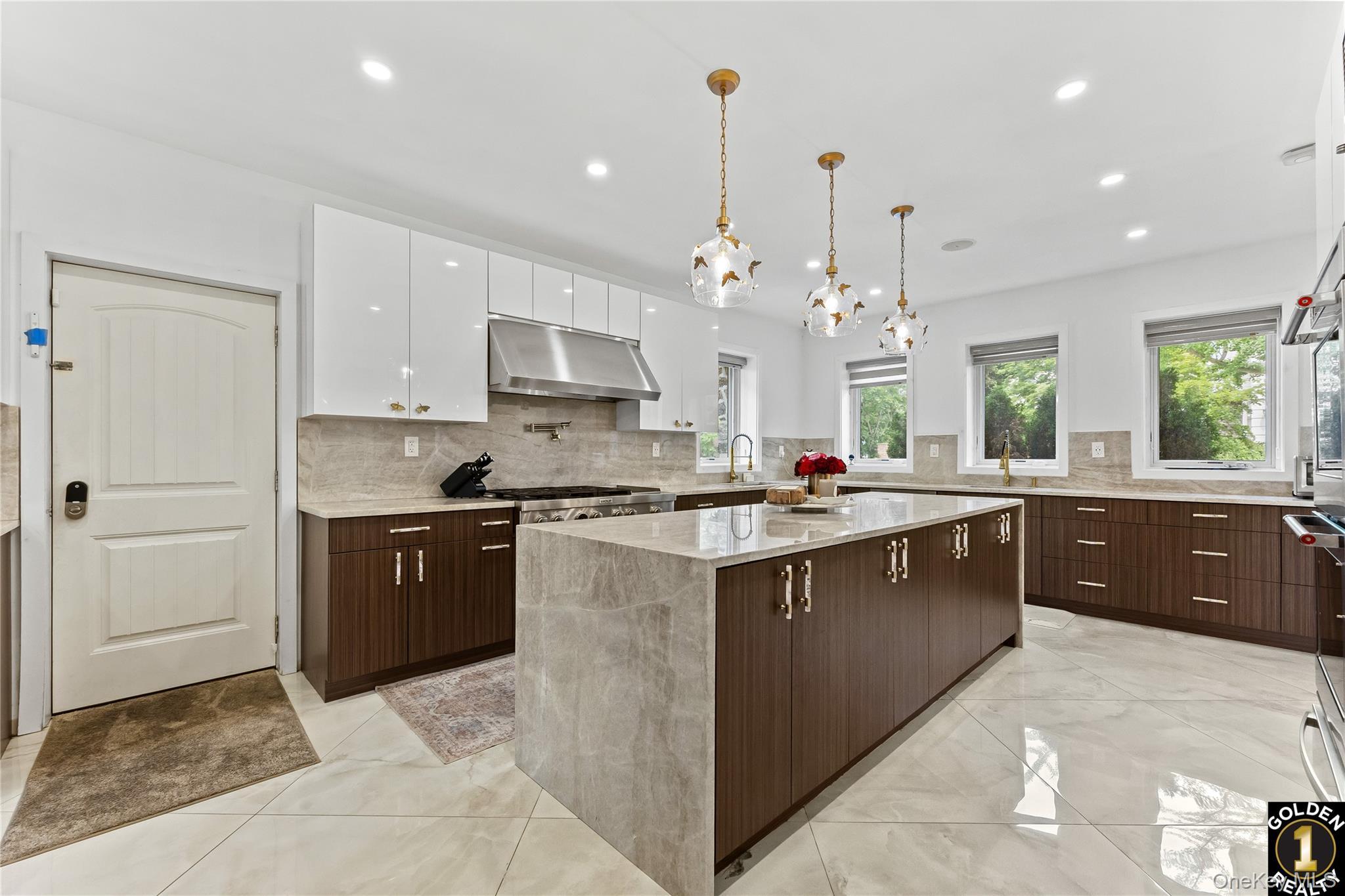 Single Family Mayfair Queens, NY 11418, MLS-892021-14