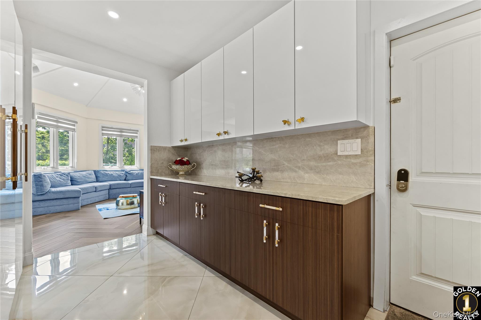 Single Family Mayfair Queens, NY 11418, MLS-892021-16