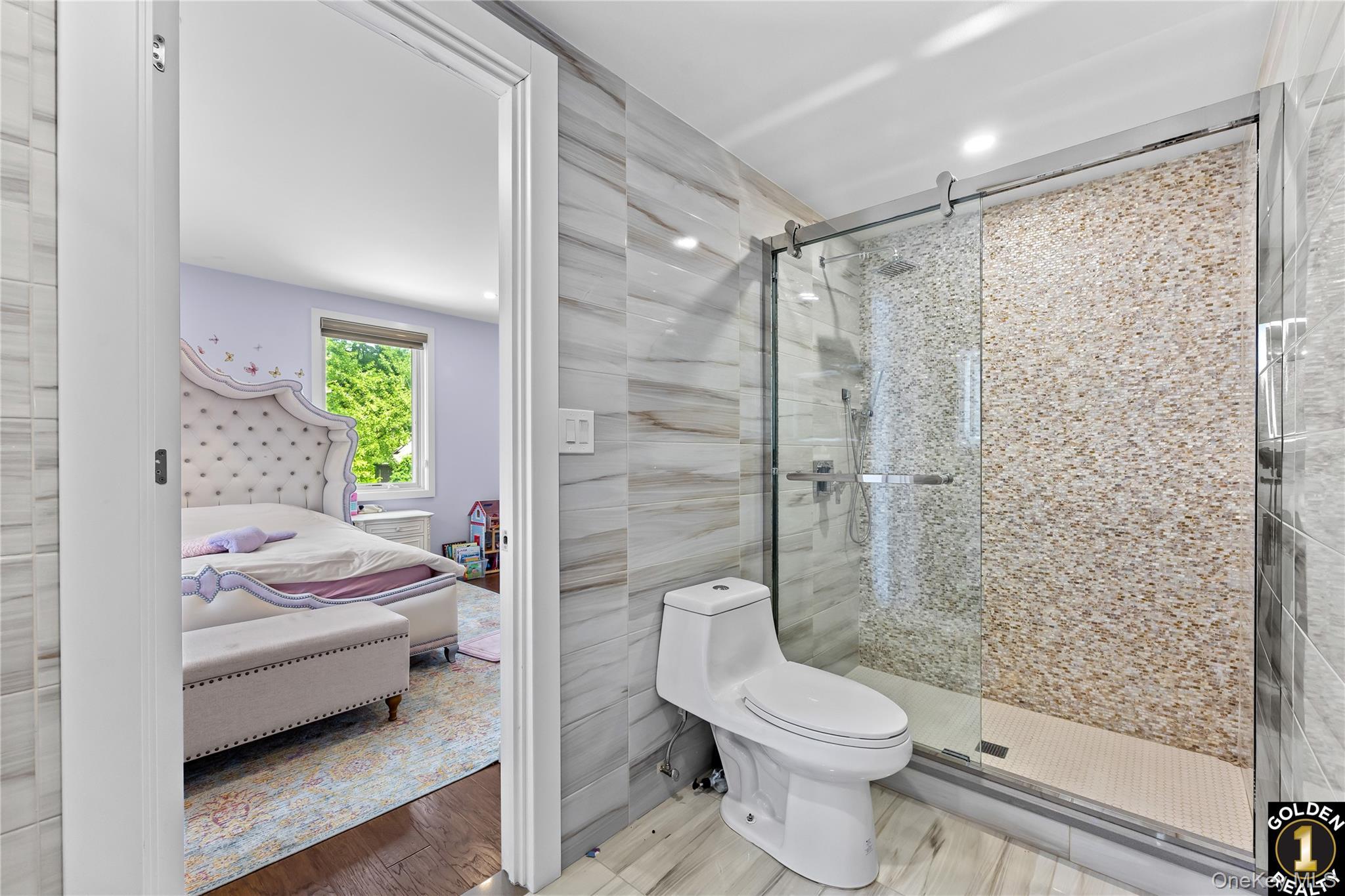 Single Family Mayfair Queens, NY 11418, MLS-892021-21