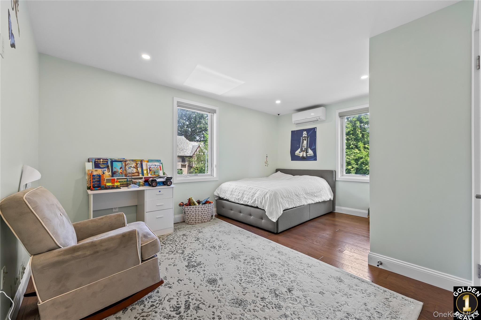 Single Family Mayfair Queens, NY 11418, MLS-892021-29