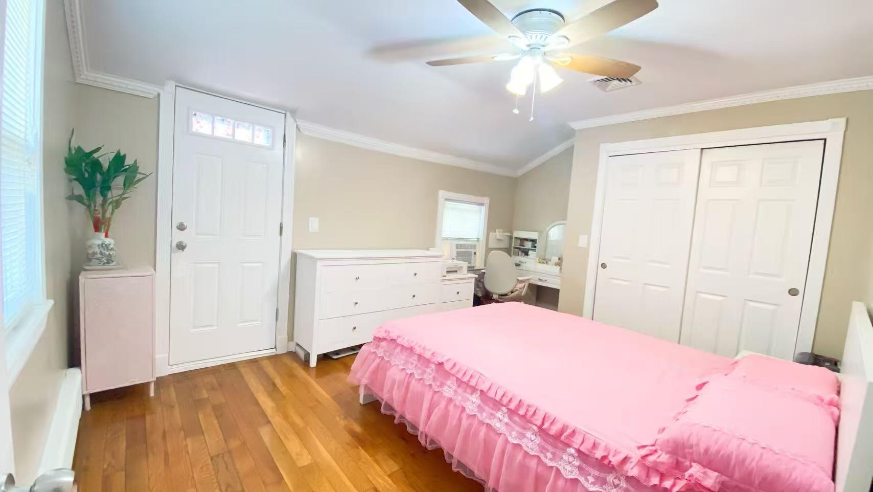 Single Family Church  Queens, NY 11414, MLS-892023-13