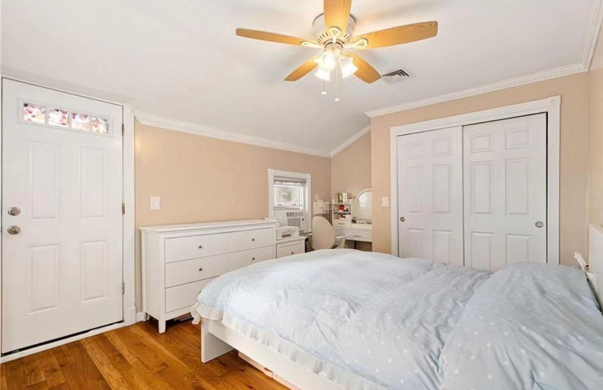Single Family Church  Queens, NY 11414, MLS-892023-9