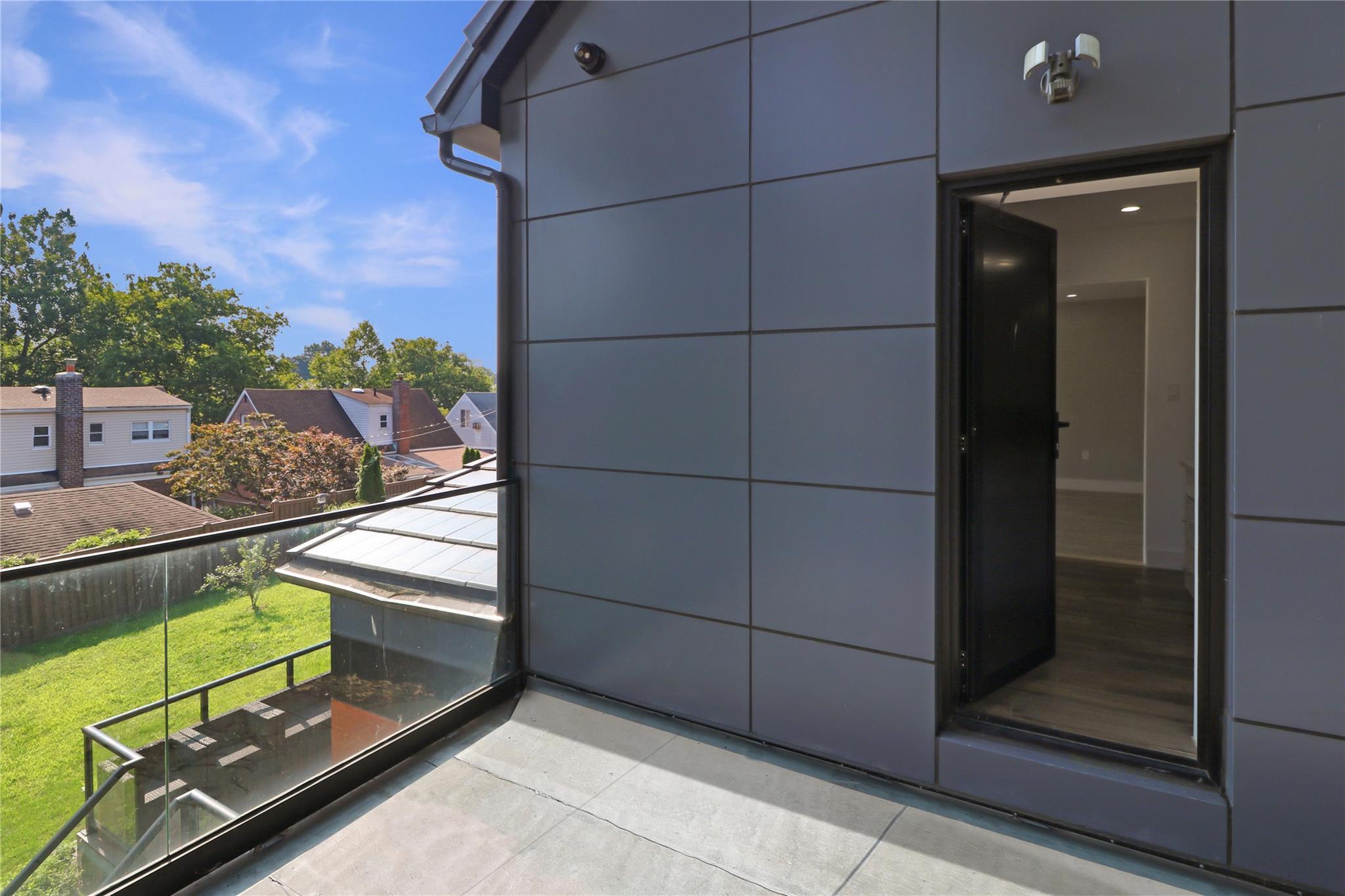 Single Family Fresh Meadow  Queens, NY 11365, MLS-892038-16