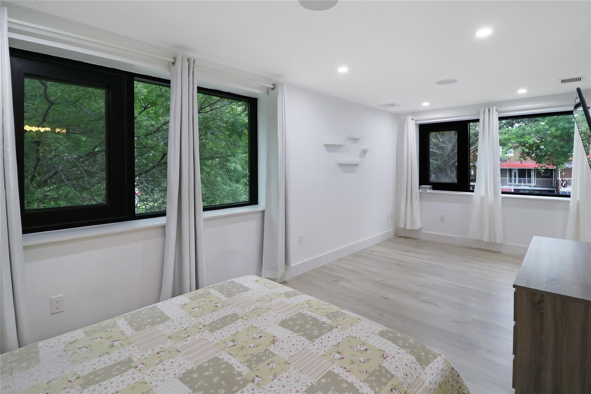 Single Family Fresh Meadow  Queens, NY 11365, MLS-892038-19