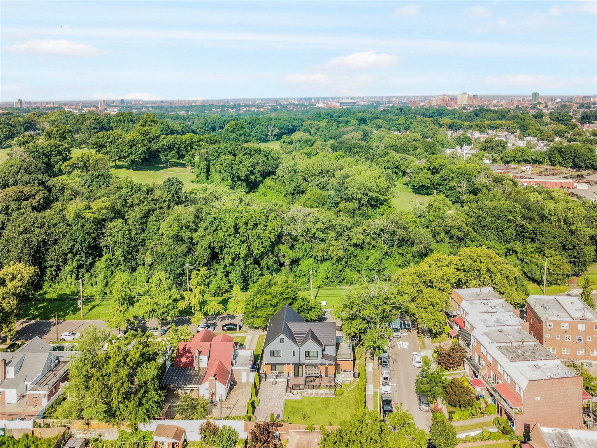 Single Family Fresh Meadow  Queens, NY 11365, MLS-892038-32