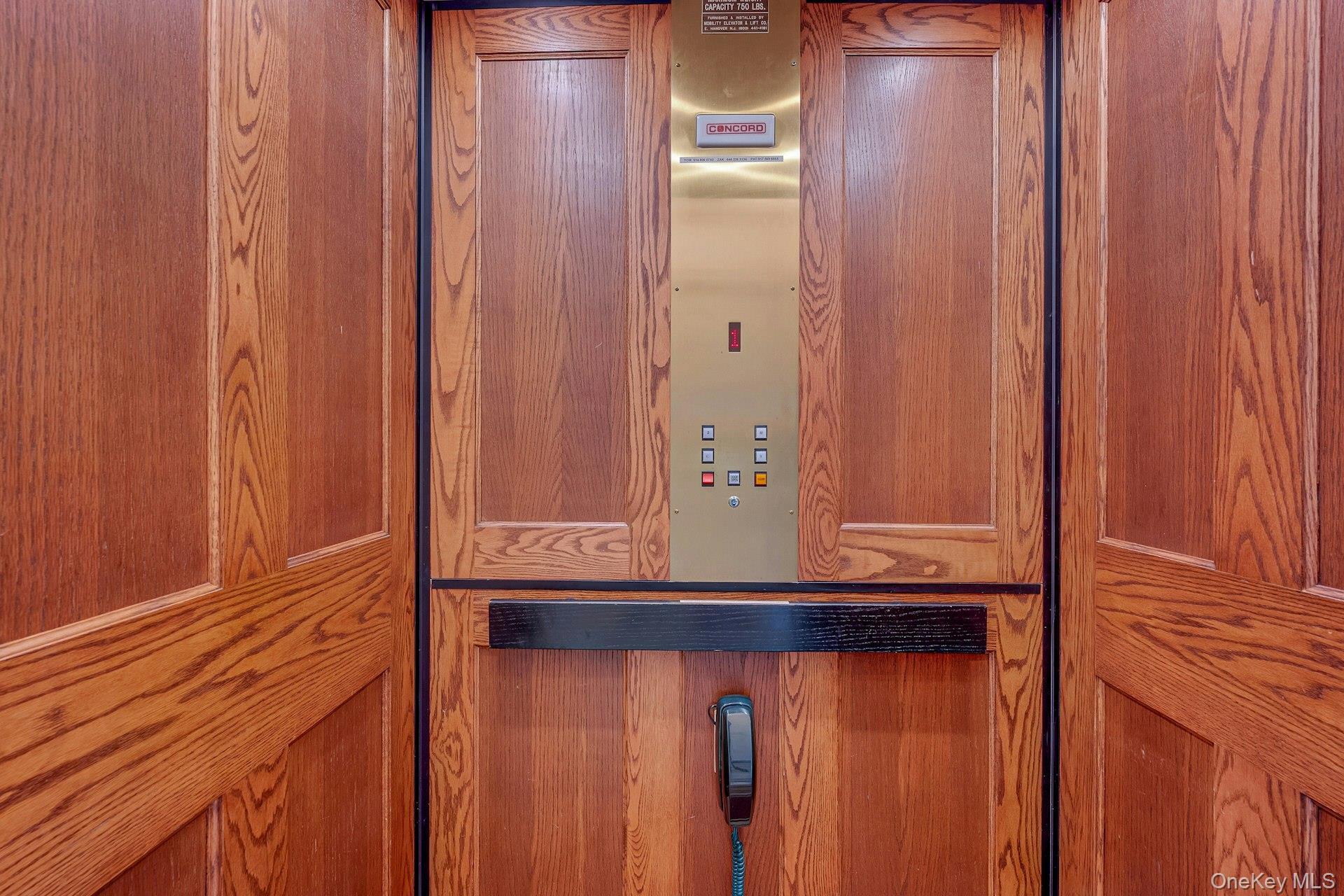 Single Family Independence  Bronx, NY 10471, MLS-892041-14