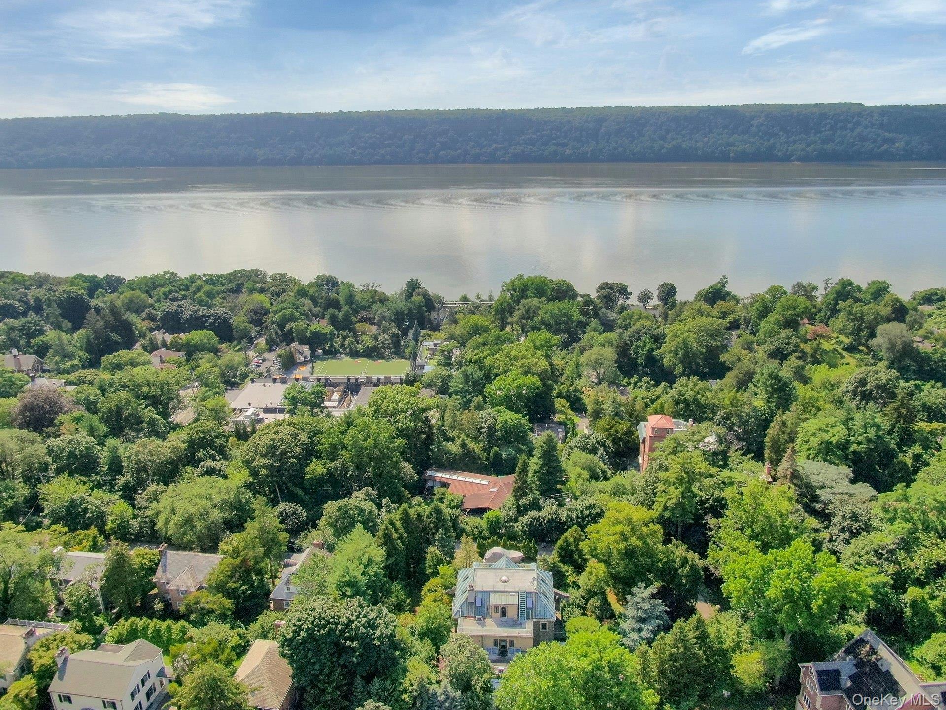 Single Family Independence  Bronx, NY 10471, MLS-892041-26