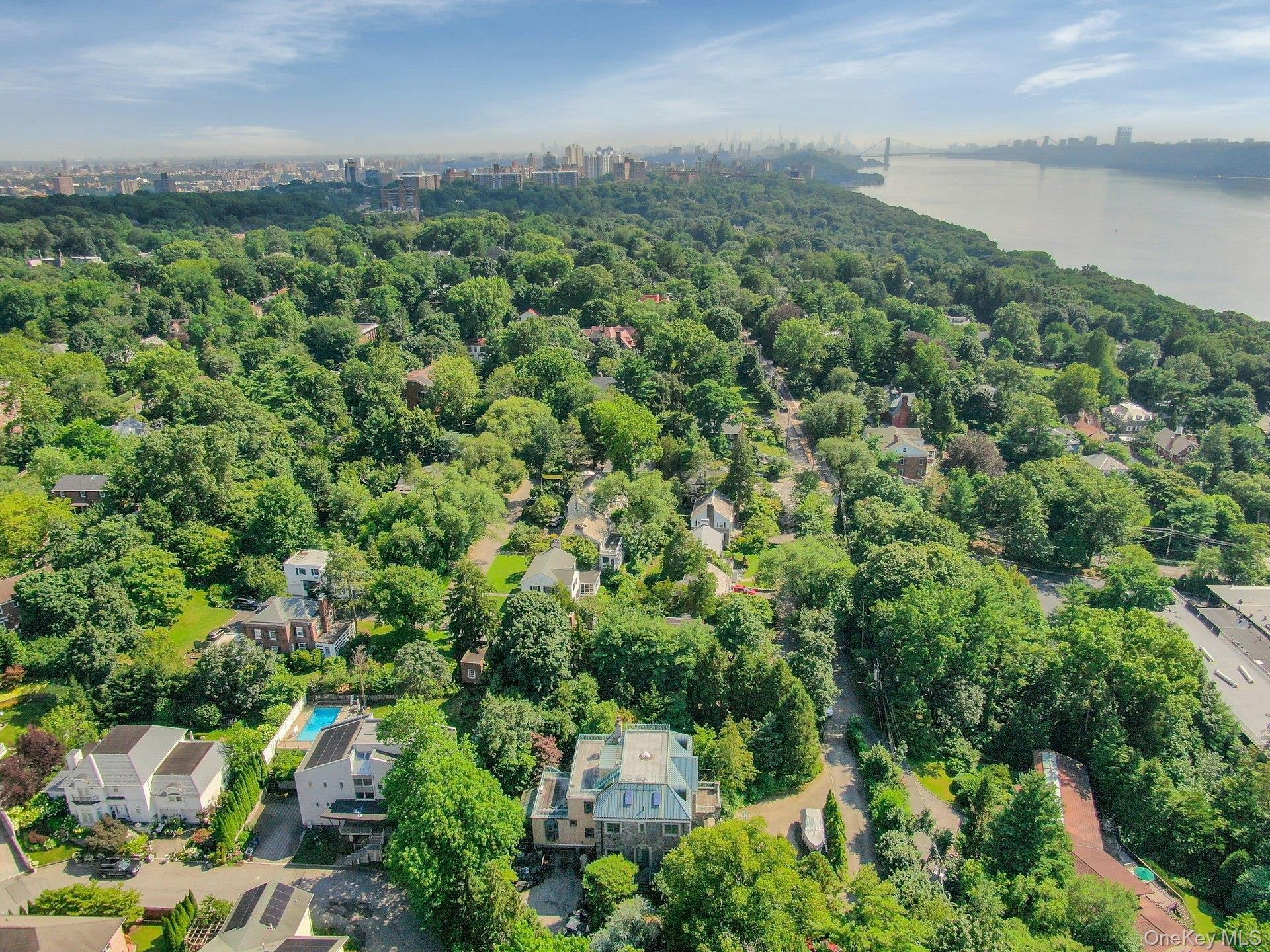 Single Family Independence  Bronx, NY 10471, MLS-892041-28