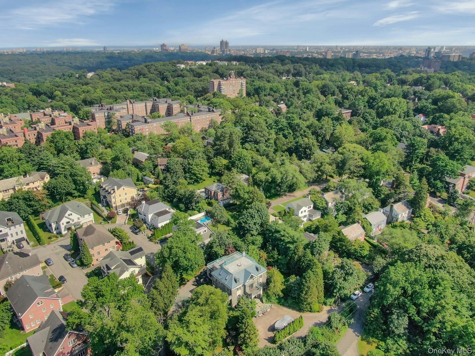 Single Family Independence  Bronx, NY 10471, MLS-892041-29