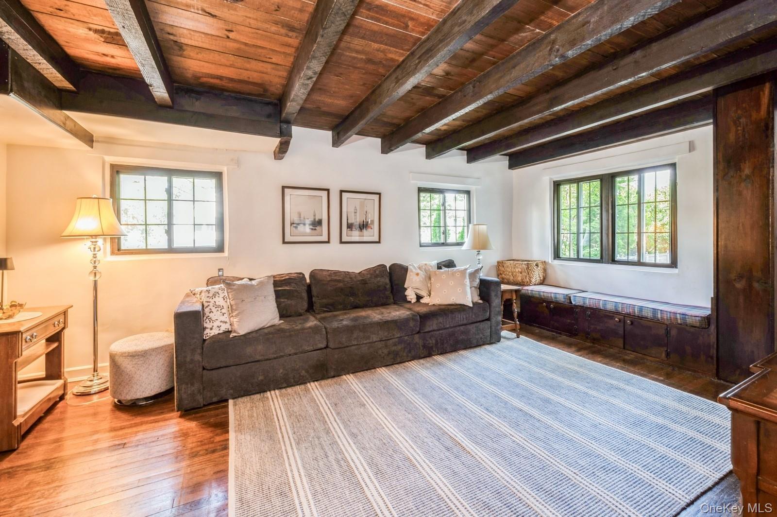 Single Family Valley  Westchester County, NY 10538, MLS-892059-4