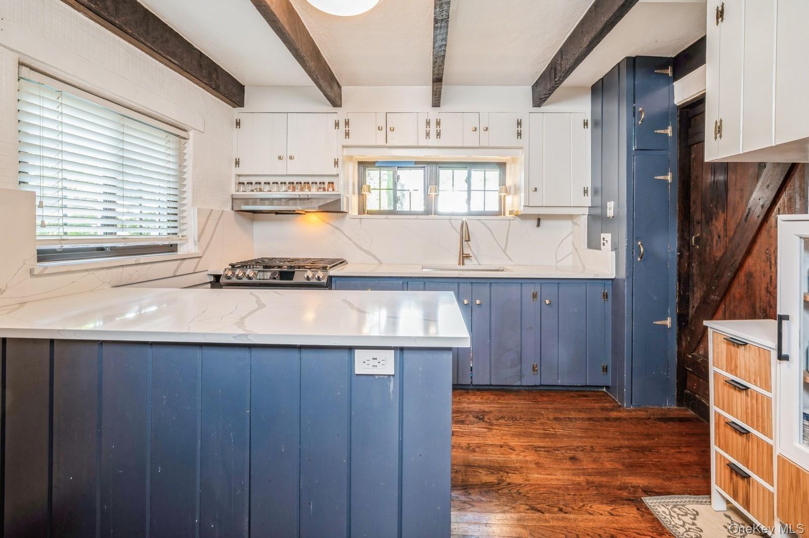 Single Family Valley  Westchester County, NY 10538, MLS-892059-6