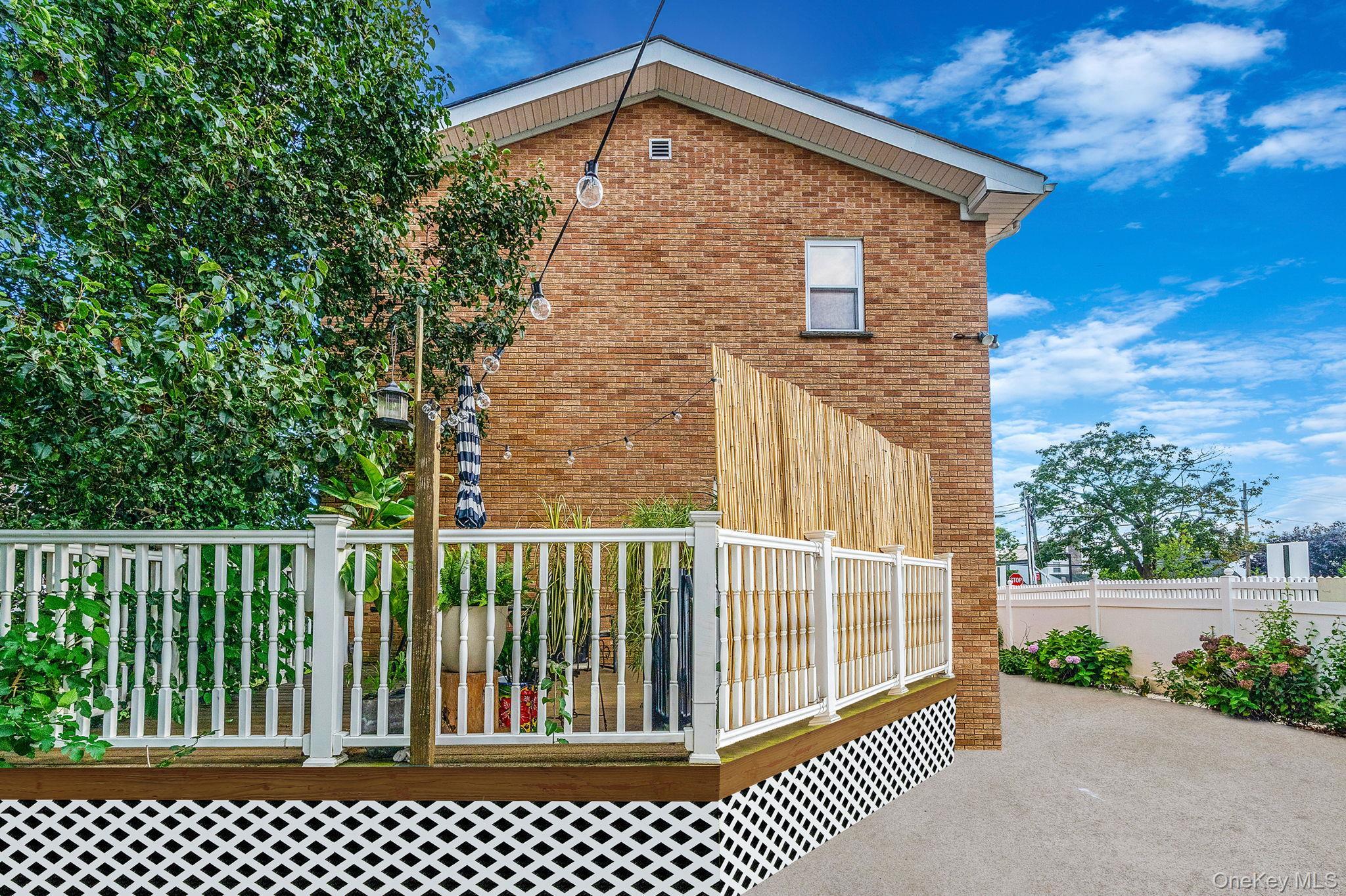 Single Family Nassau Nassau County, NY 11572, MLS-892198-25