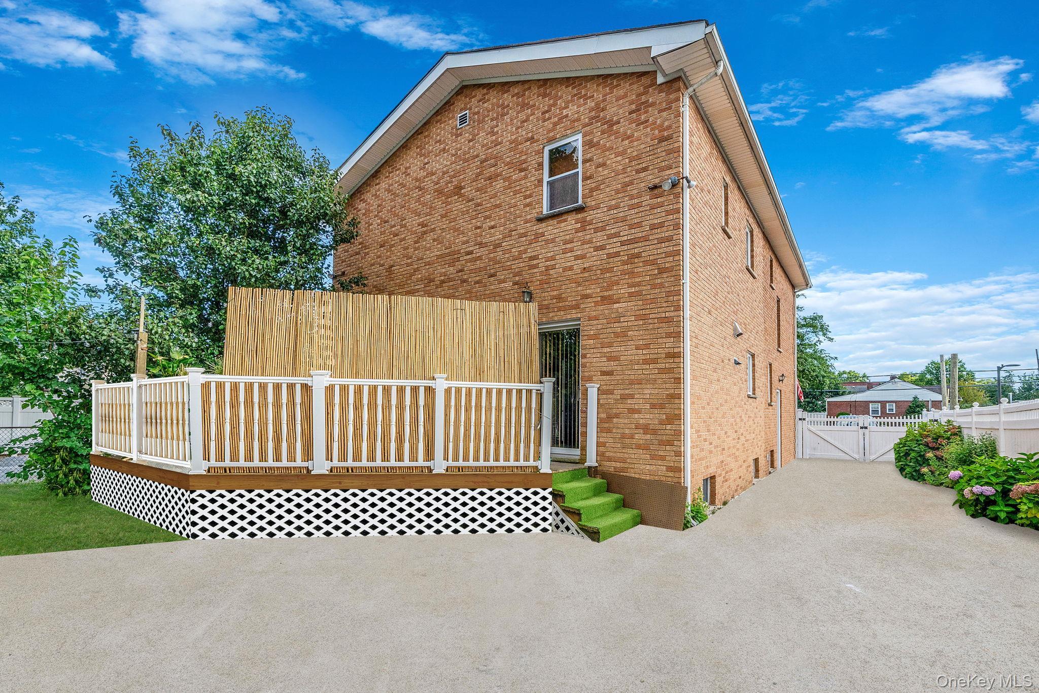 Single Family Nassau Nassau County, NY 11572, MLS-892198-26