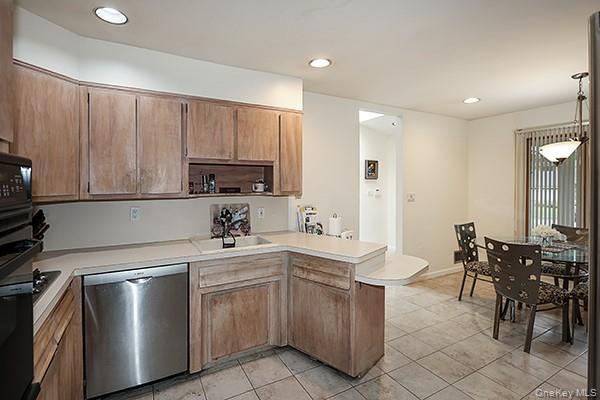 Single Family Harvard Nassau County, NY 11797, MLS-892205-19