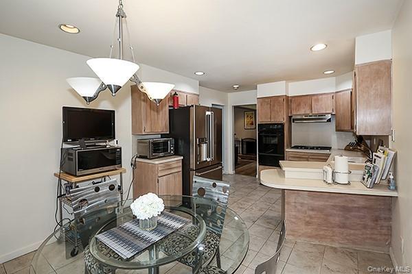 Single Family Harvard Nassau County, NY 11797, MLS-892205-25