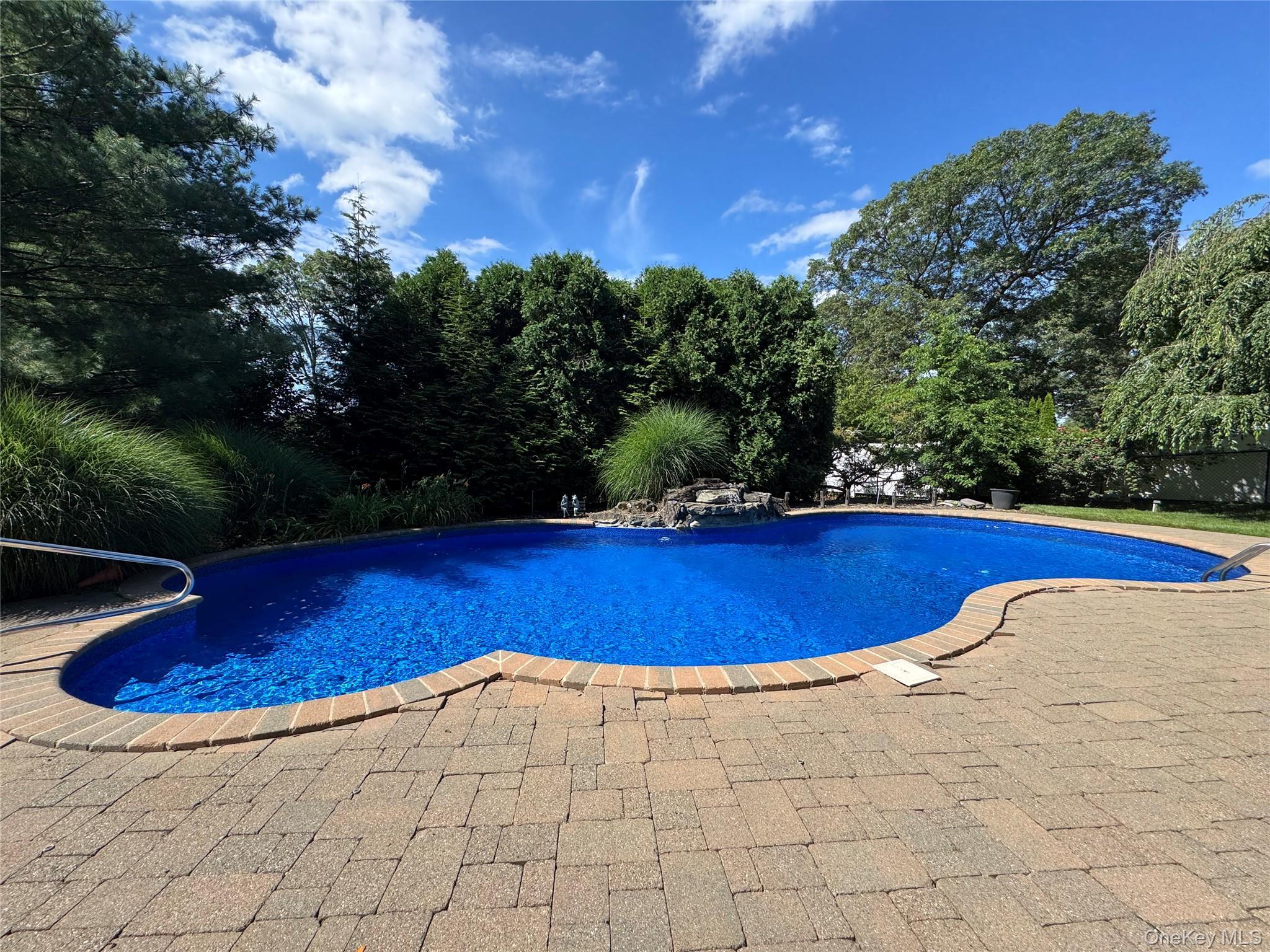 Single Family Harvard Nassau County, NY 11797, MLS-892205-3