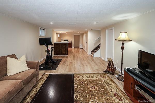 Single Family Harvard Nassau County, NY 11797, MLS-892205-32