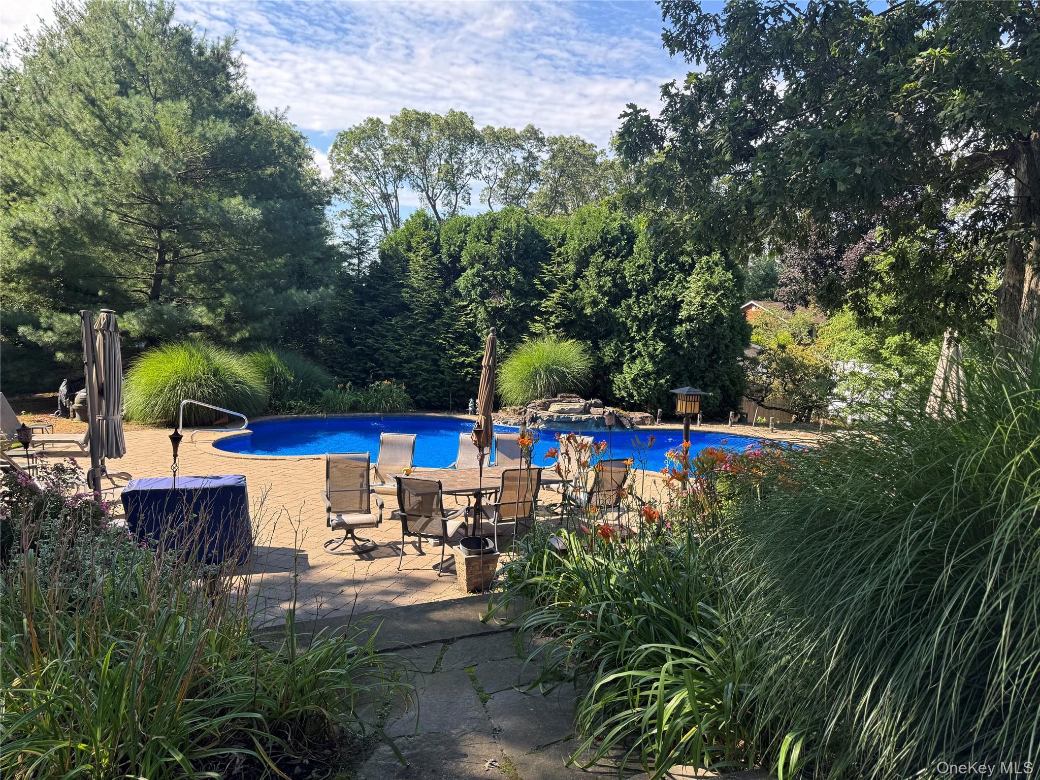 Single Family Harvard Nassau County, NY 11797, MLS-892205-5