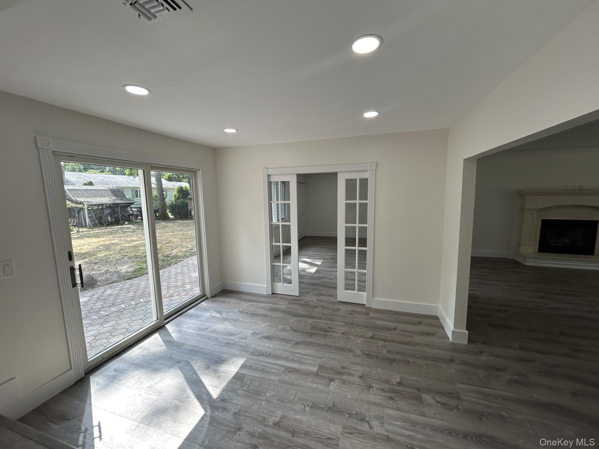 Single Family Poplar Suffolk County, NY 11764, MLS-892267-4