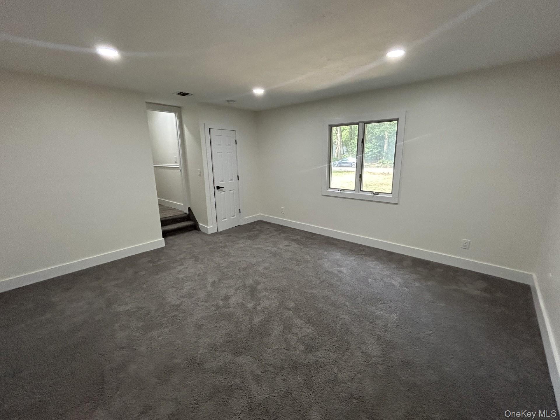 Single Family Poplar Suffolk County, NY 11764, MLS-892267-8