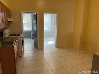 Single Family Grand Avenue Queens, NY 11378, MLS-892320-6