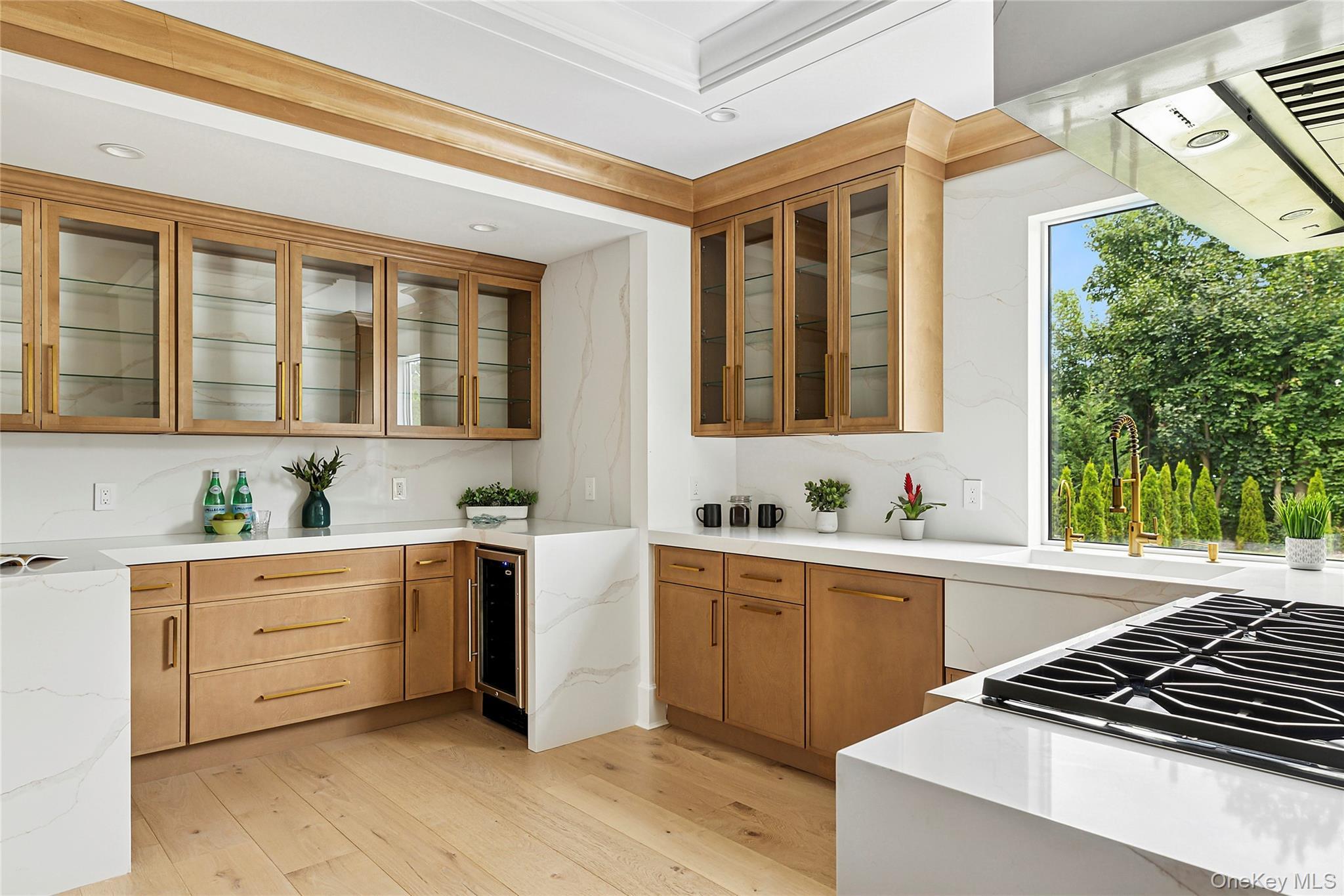 Single Family Arthur Nassau County, NY 11530, MLS-892323-10