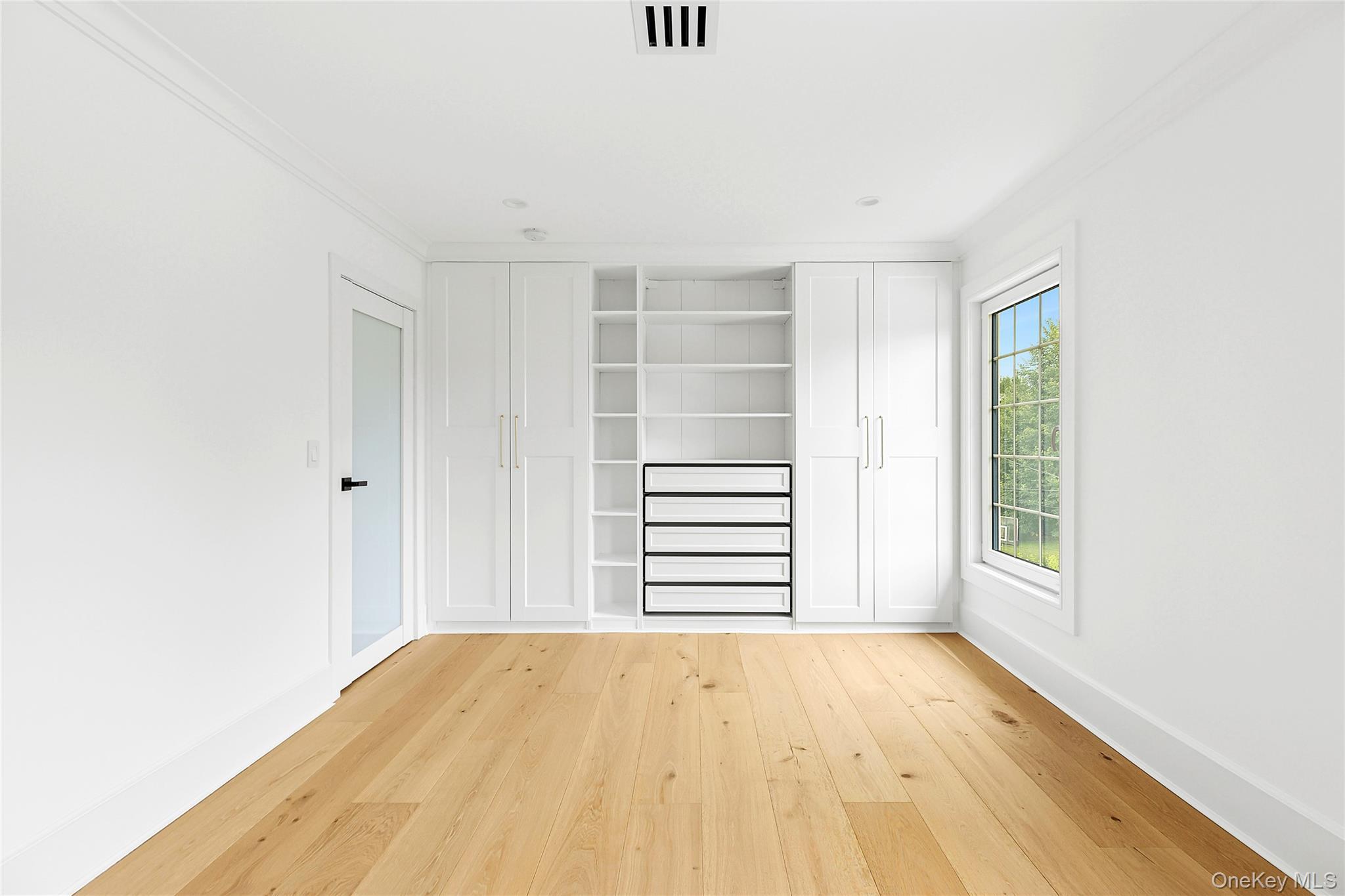 Single Family Arthur Nassau County, NY 11530, MLS-892323-14