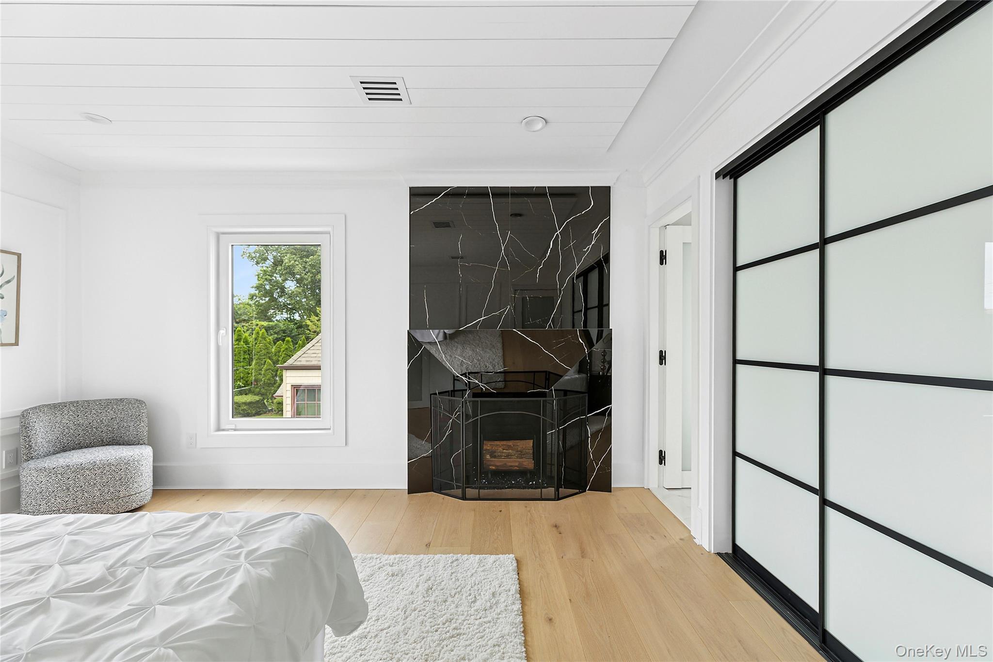 Single Family Arthur Nassau County, NY 11530, MLS-892323-21