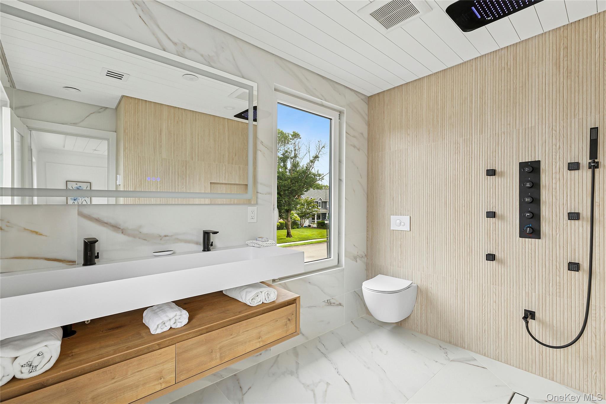 Single Family Arthur Nassau County, NY 11530, MLS-892323-22