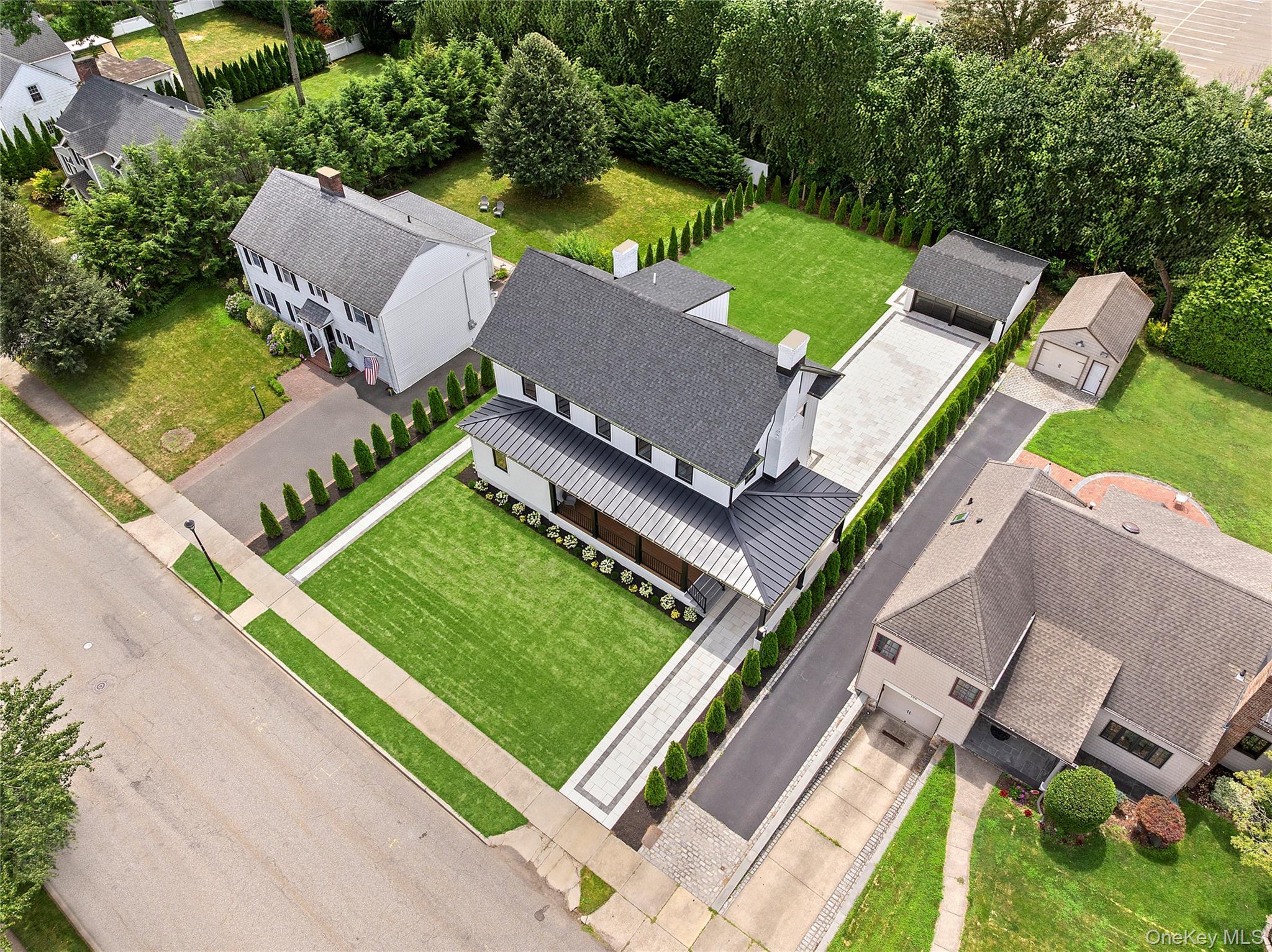 Single Family Arthur Nassau County, NY 11530, MLS-892323-30