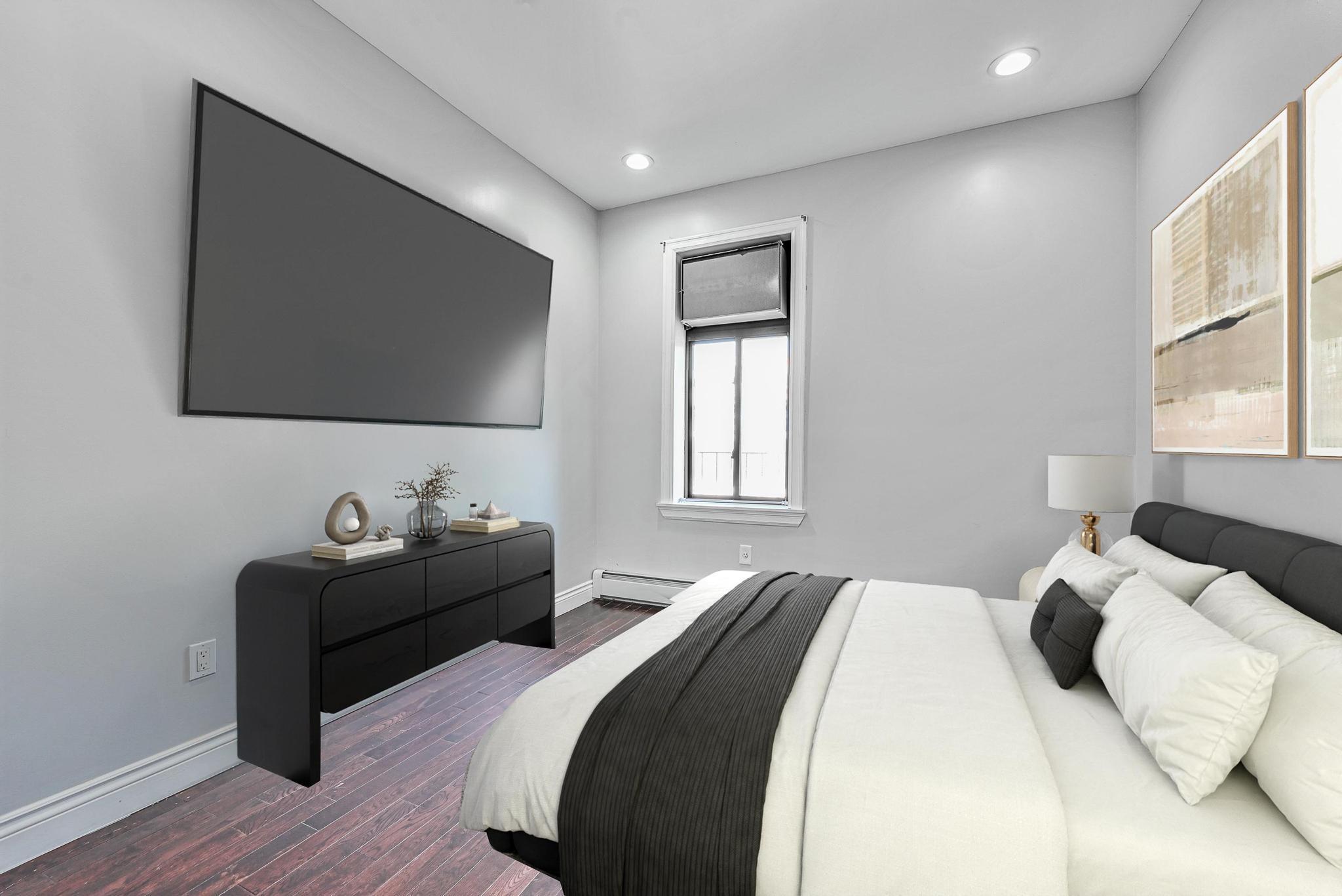 Single Family 35th Queens, NY 11101, MLS-892367-15