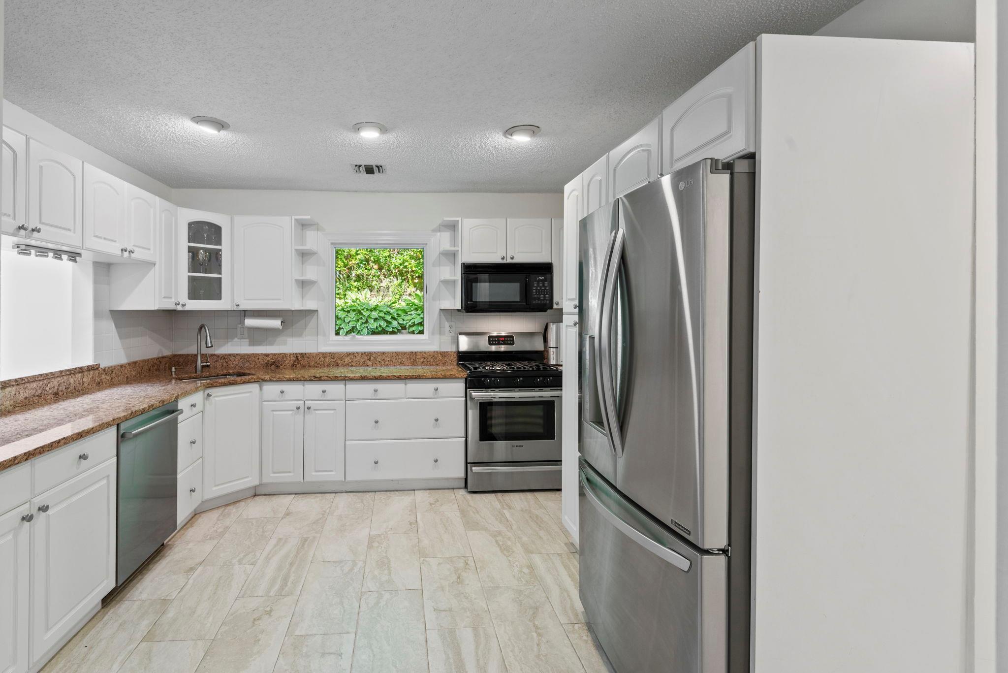 Condo North  Suffolk County, NY 11768, MLS-892369-13