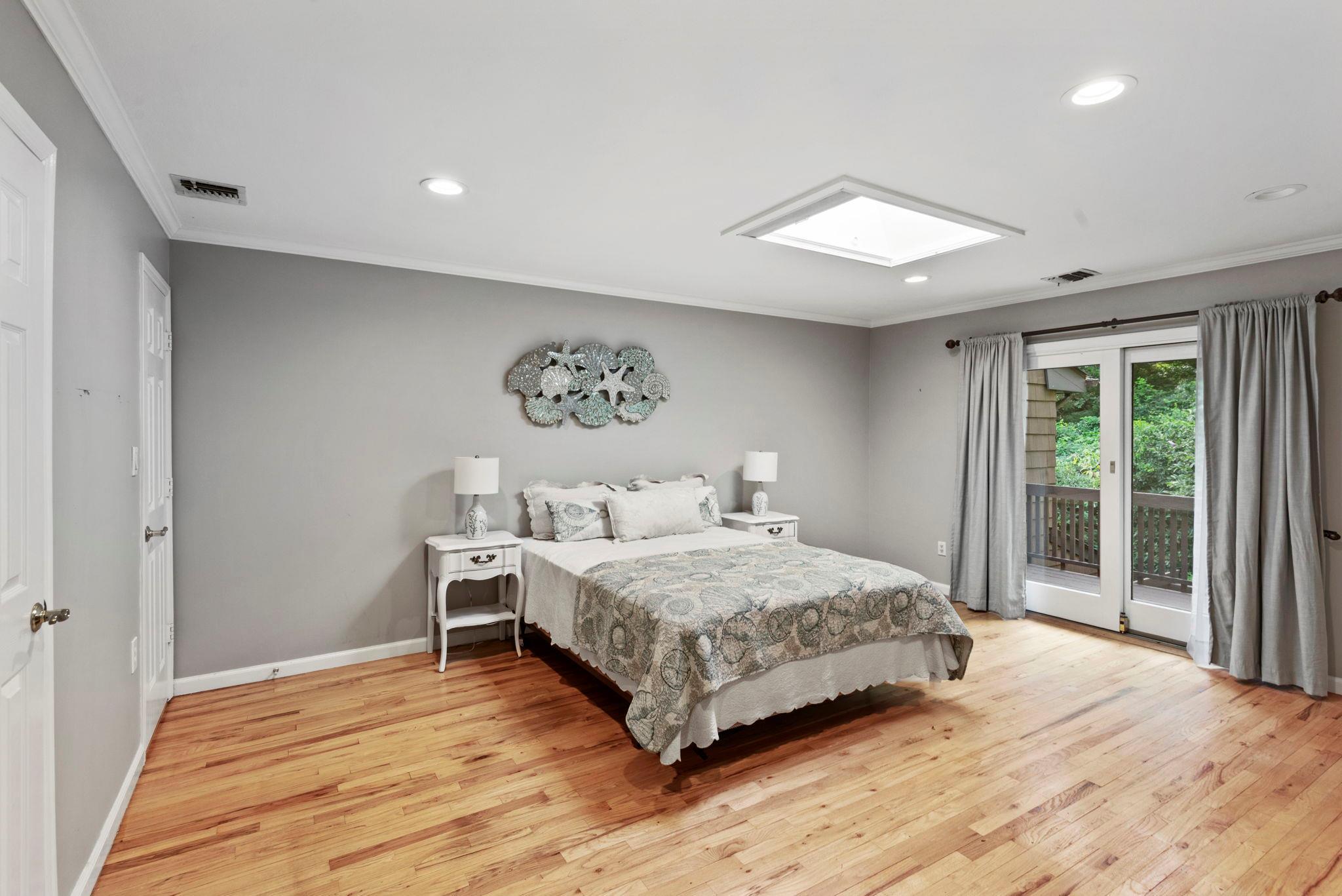 Condo North  Suffolk County, NY 11768, MLS-892369-18