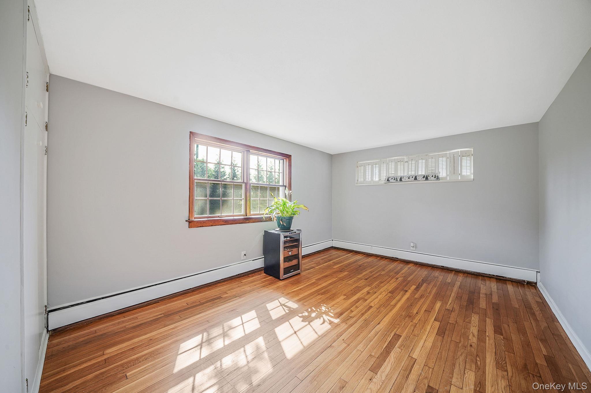 Single Family Scott  Suffolk County, NY 11747, MLS-892380-14