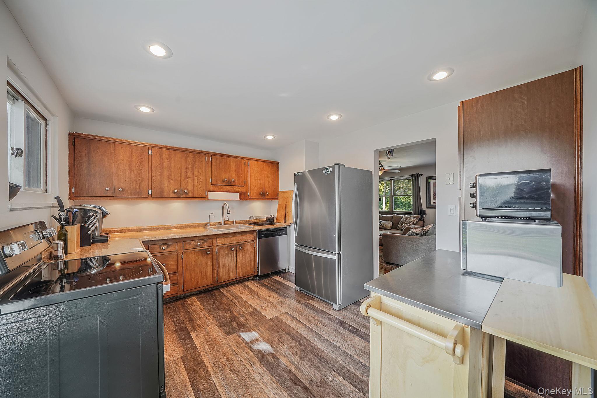 Single Family Scott  Suffolk County, NY 11747, MLS-892380-24